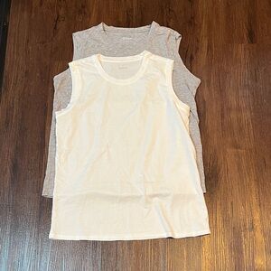 Quince Women's Tank Tops in Gray and White